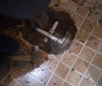扶绥卫生间漏水维修公司为您分享下卫生间渗水如何处理及注意事项